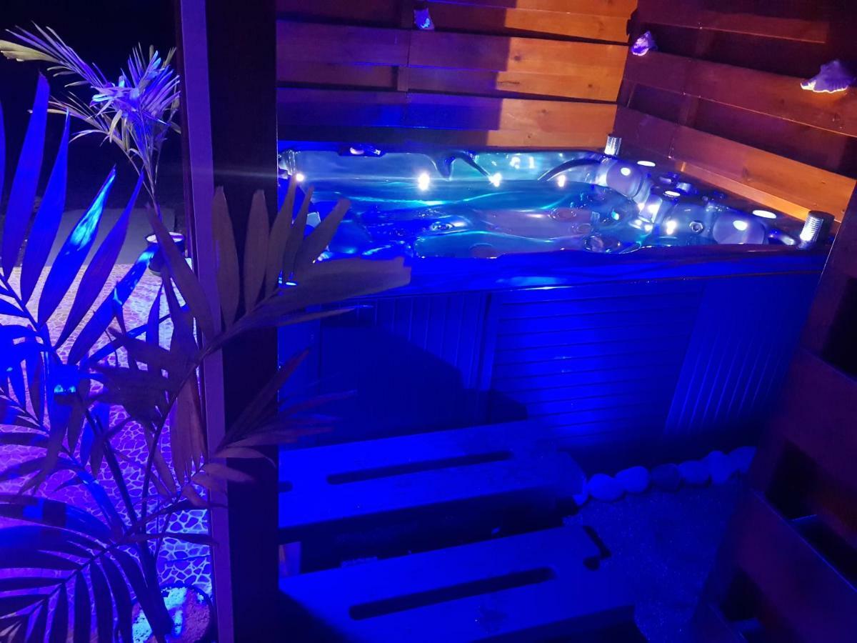 L'Alizee & Spa Jacuzzi Privatif Haut De Gamme Sainte-Rose Bagian luar foto